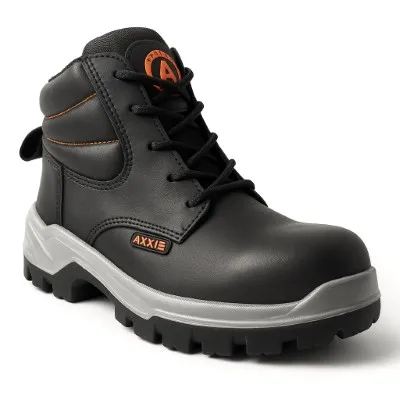 Bota negro con naranja que responde a ¿Por qué comprar directo a un fabricante de calzado industrial y cómo influye en la atención al cliente.