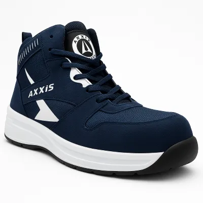 Fotografía de tenis color azul marino que muestran ¿Por qué comprar directo a un fabricante de calzado industrial?